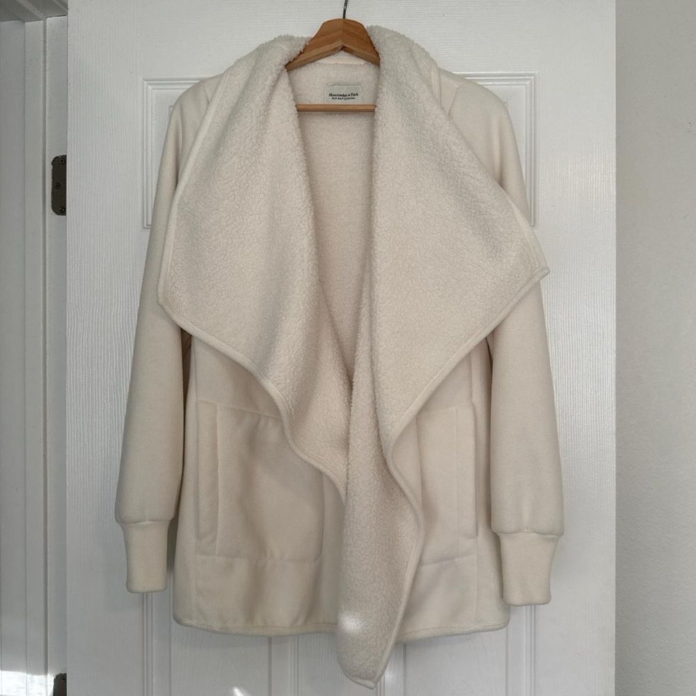 Abercrombie & Fitch Drape-Front Sherpa Coat